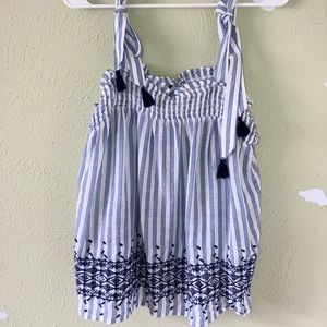 shirt with adjustable straps with elastic and embroidered details